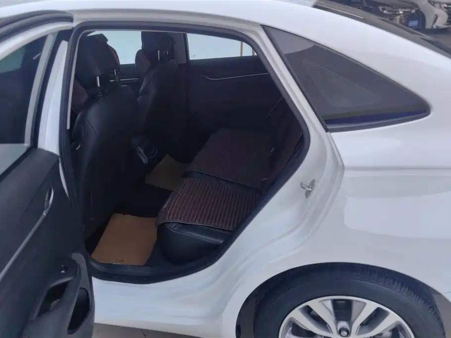 Buick Excelle 2021 Facelift 1.3T Auto Mild Hybrid Elite фото 11