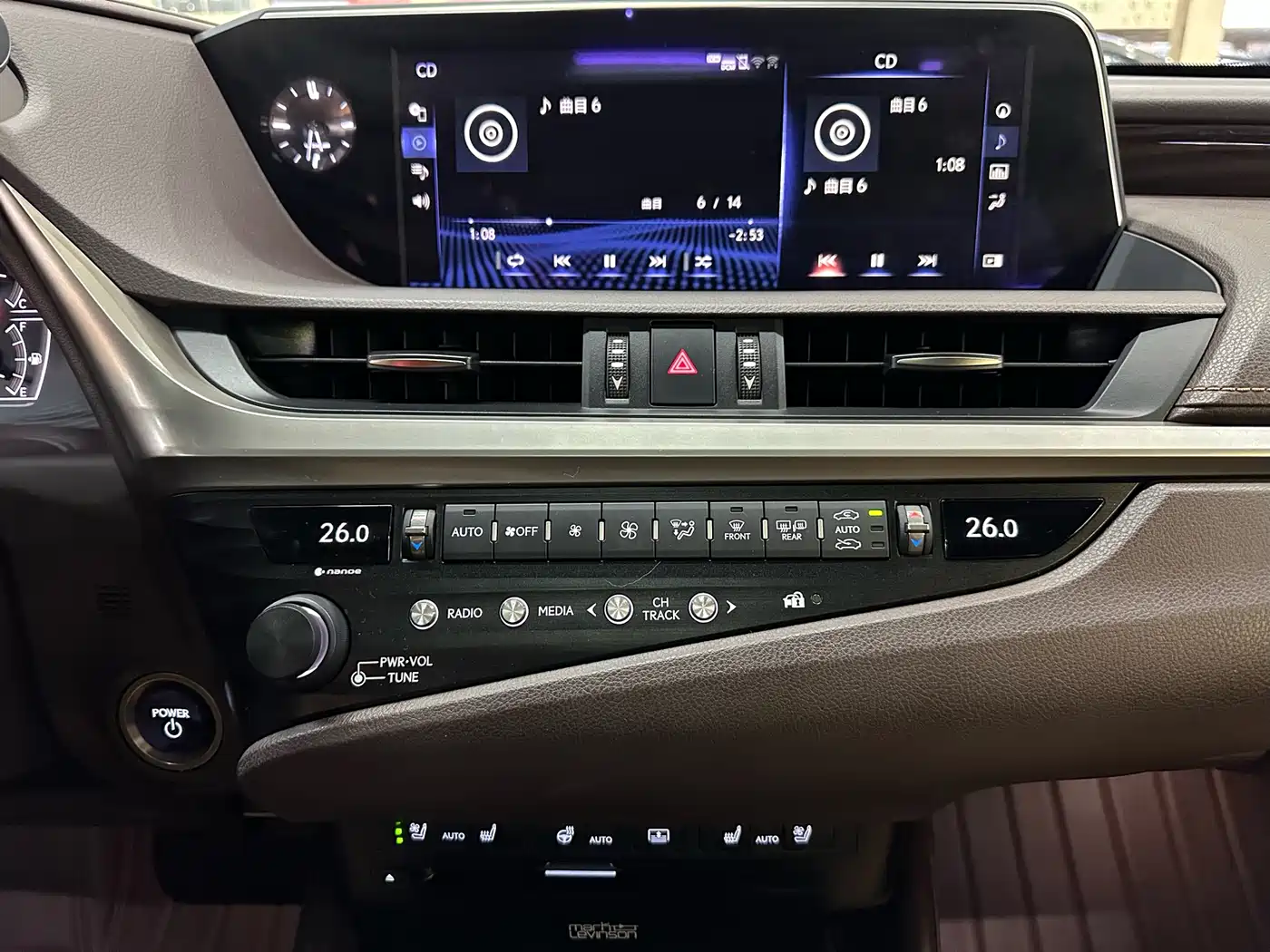 Lexus ES 2020 Model 300h Executive Edition фото 12