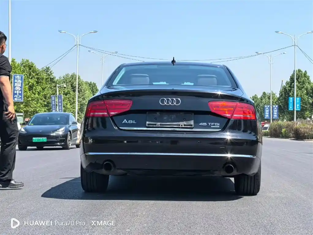 Audi A8 2013 A8L 45 TFSI quattro Luxury фото 9