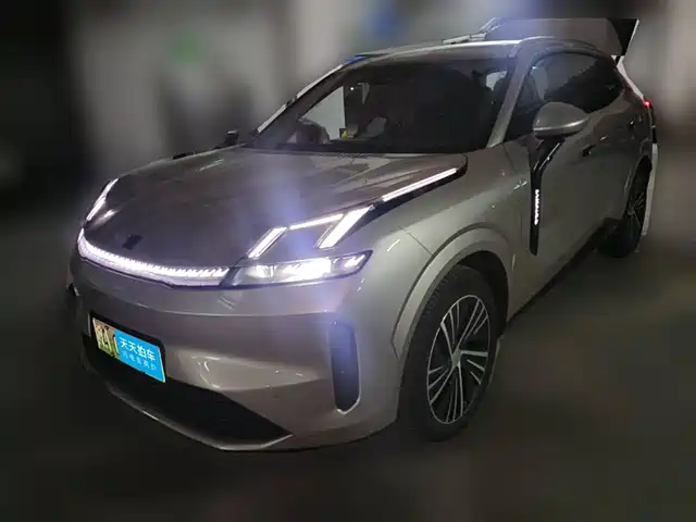  Lynk & Co Lynk & Co 08 EM-P 2025 120km Long Range Halo