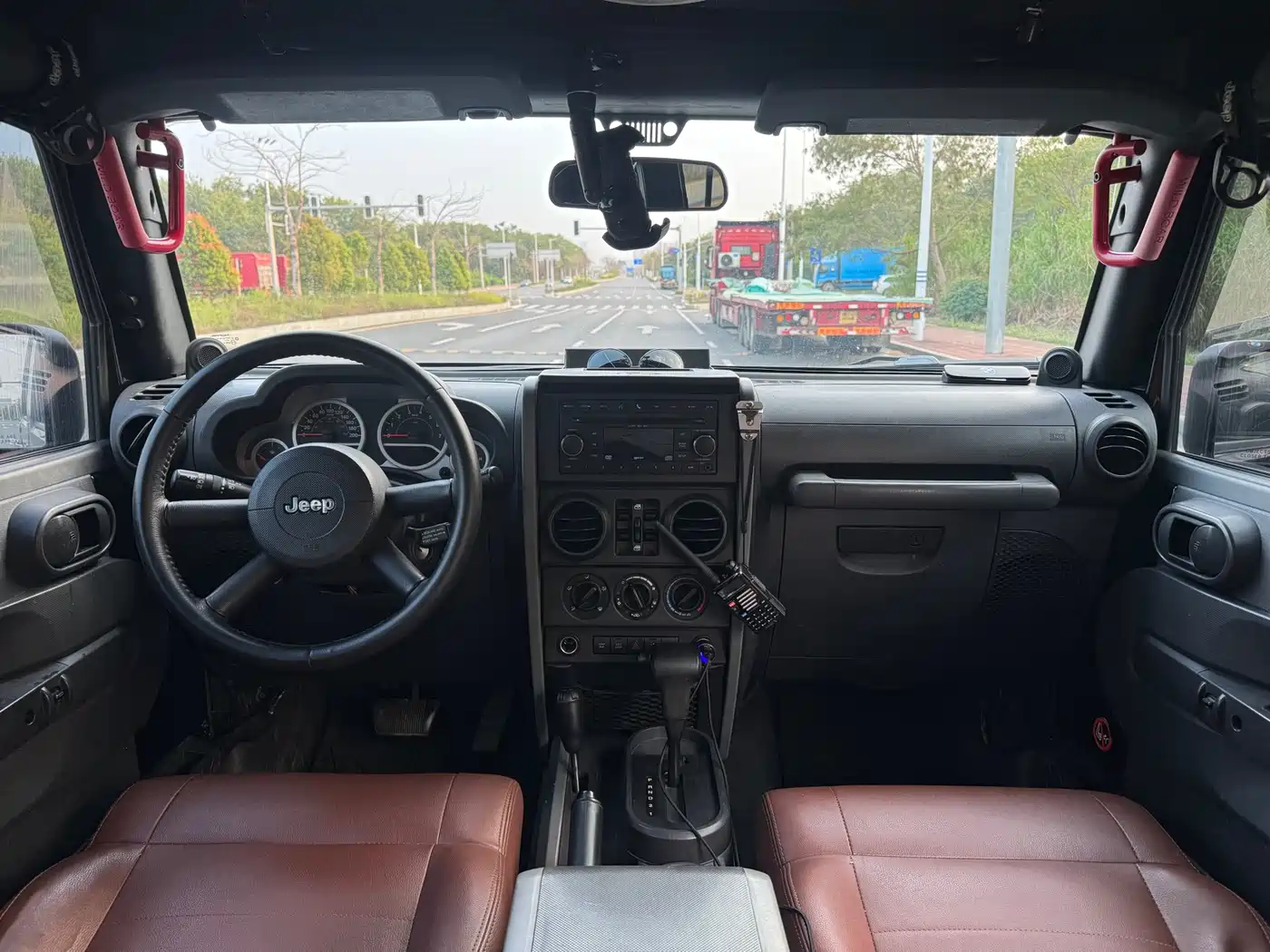 Photo 4 - Jeep Wrangler