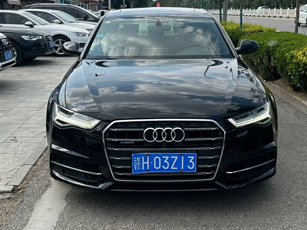 Audi A6L 2018 30th Anniversary 45 TFSI quattro Sport фото 2