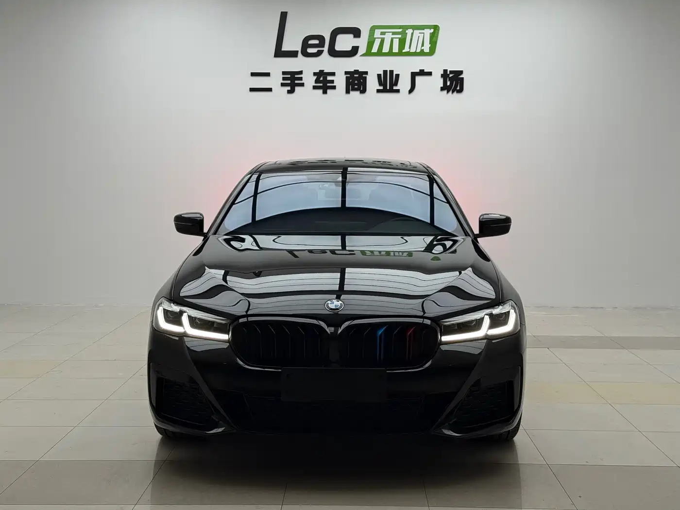 BMW 5 Series 2023 Facelift 530Li Leading M Sport Package фото 2