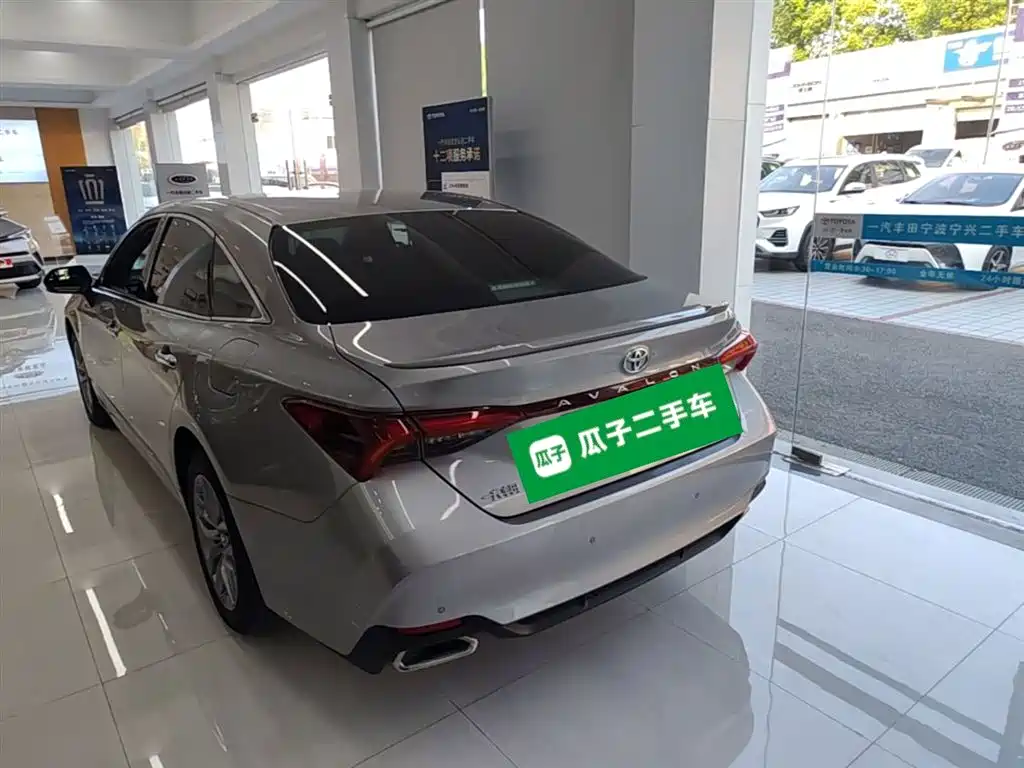 Toyota Avalon 2021 2.5L Luxury Edition фото 9