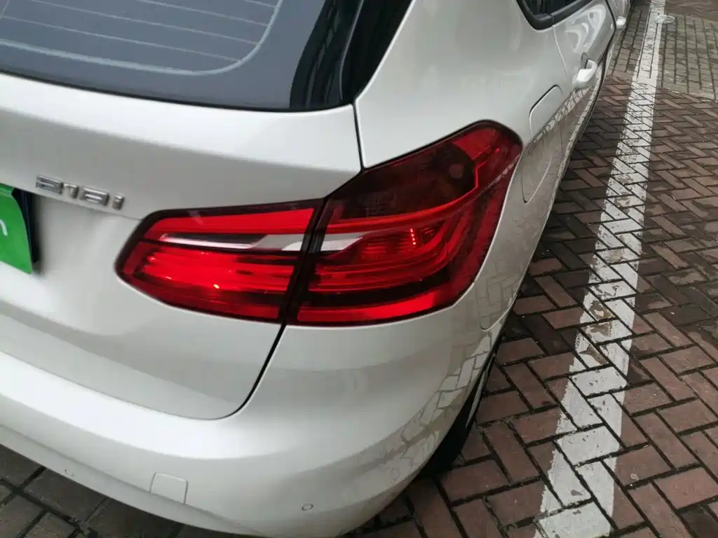 BMW 2 Series Touring 2016 2016 218i Fashion Model