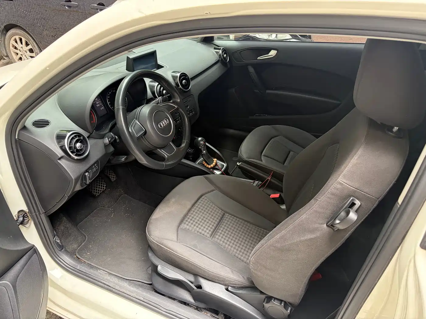 Audi A1 2015 2014 30 TFSI Fashion