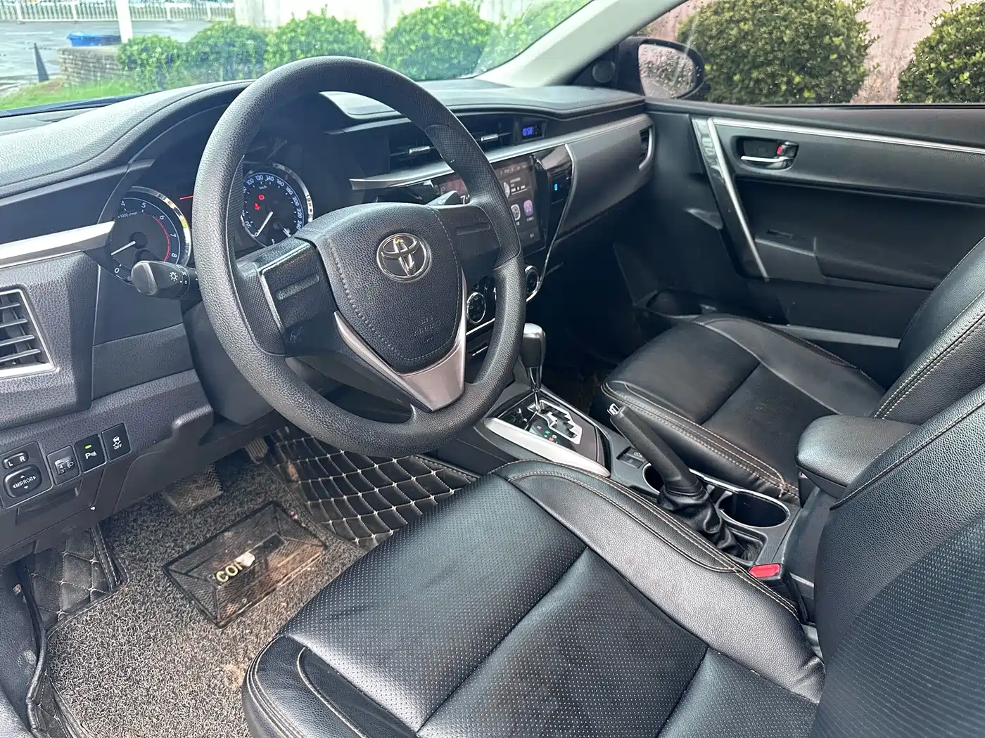 Toyota Corolla 2017 1.2T CVT GL-i фото 4