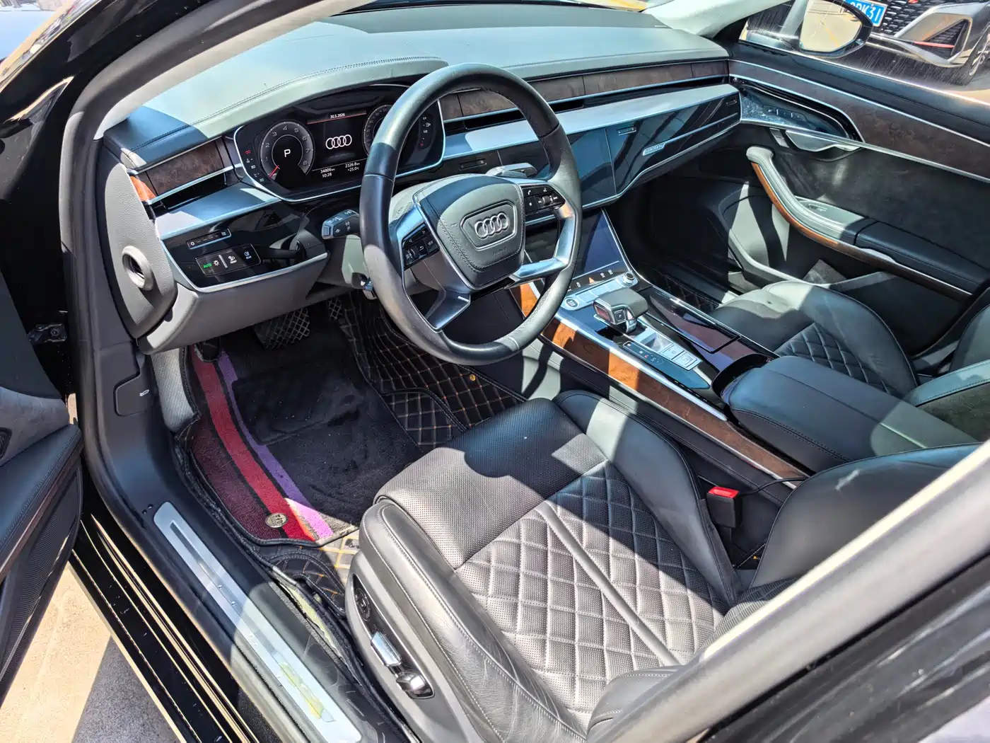 Audi A8 2022 A8L 55 TFSI quattro Luxury Collector's Edition фото 5
