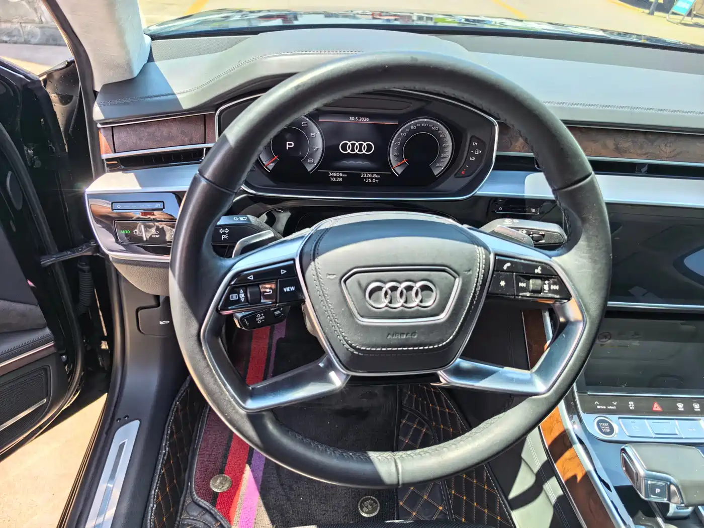 Audi A8 2022 A8L 55 TFSI quattro Luxury Collector's Edition фото 9