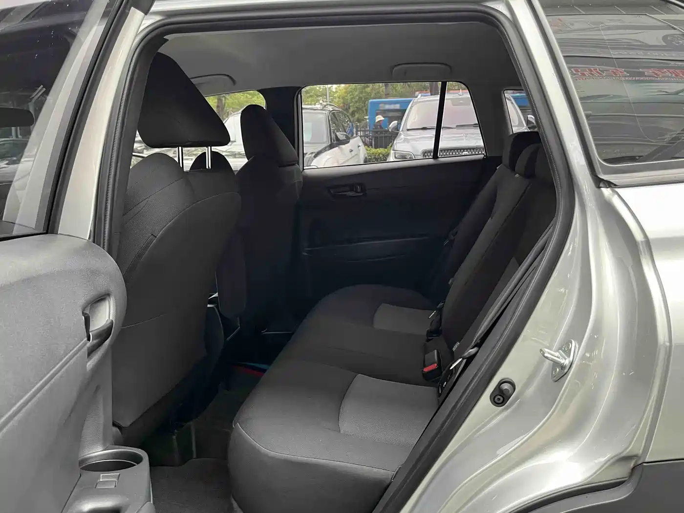 Toyota Frontlander 2023 2.0L CVT Elite Edition фото 9