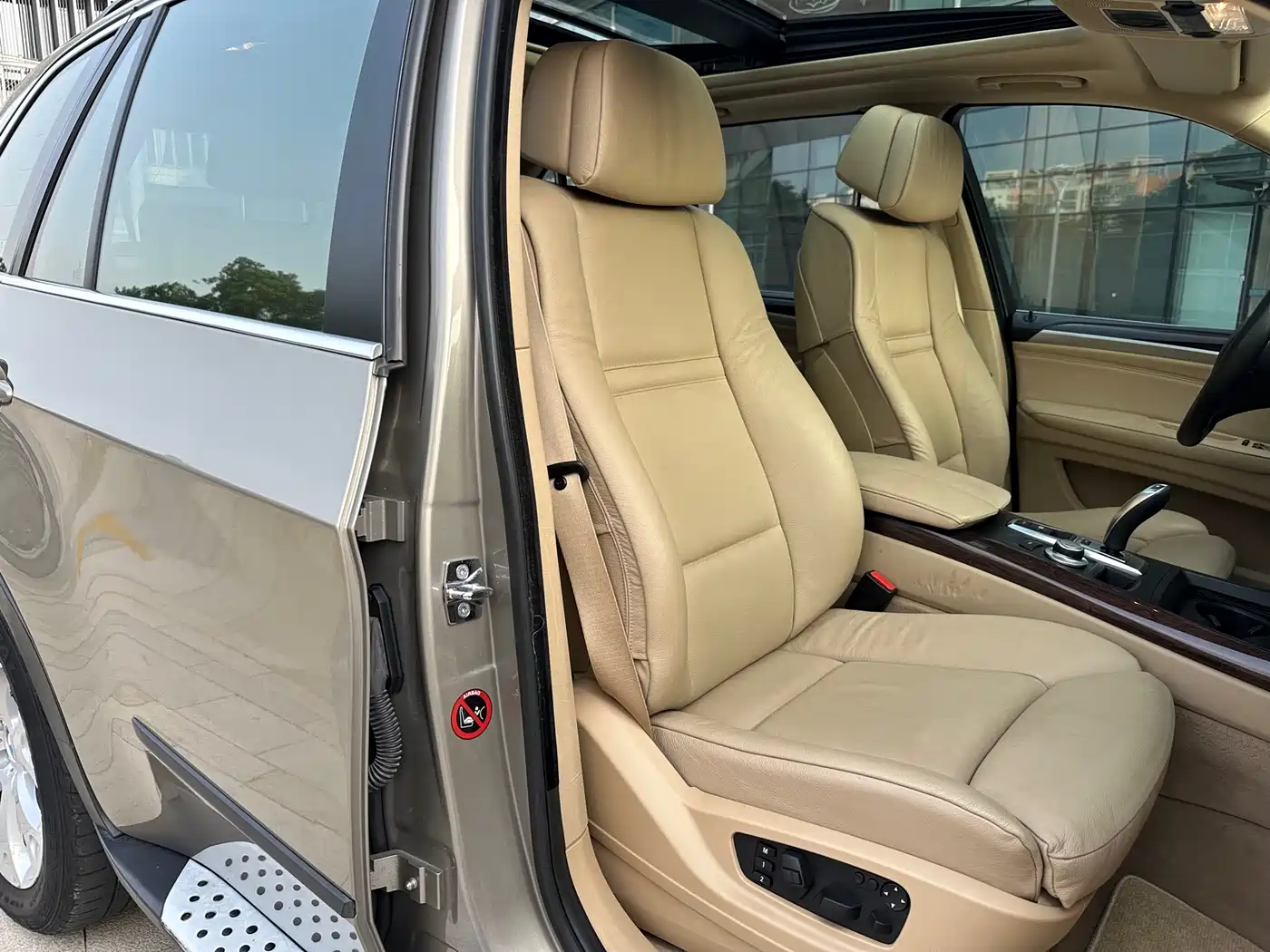 BMW X5 (Import) 2008 Model xDrive48i Luxury Type фото 13