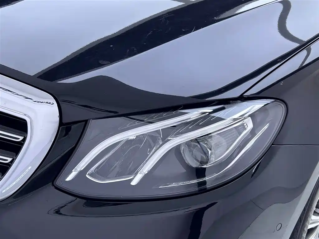 Mercedes-Benz E-Class 2020 E 300 L Luxury Model фото 12