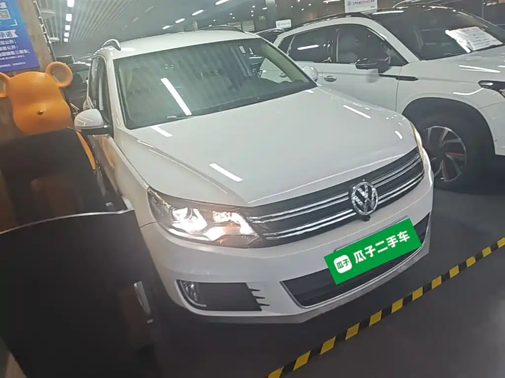 Volkswagen Tiguan 2015 1.8TSI Automatic 2WD Trendline фото 4