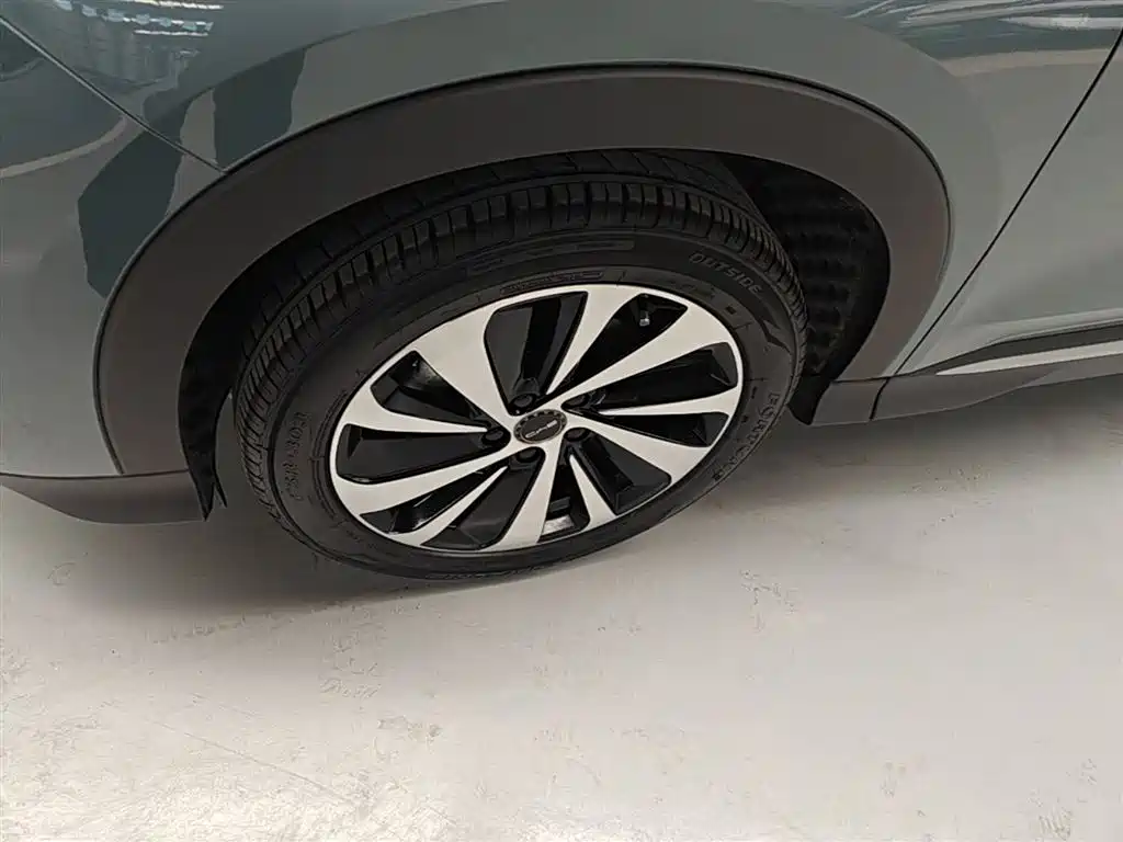 BYD Song PLUS PHEV 2024 Glory Edition DM-i 110km Flagship PLUS фото 23