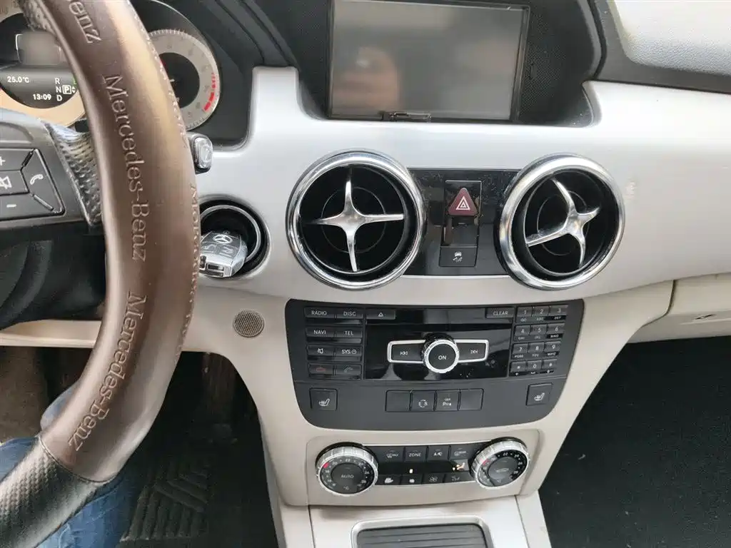 Mercedes-Benz GLK-Class 2013 GLK 300 4MATIC Dynamic Sunroof фото 6