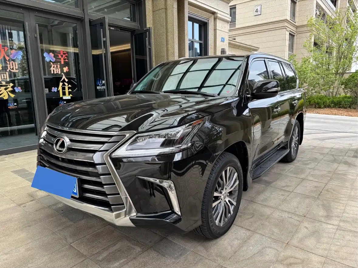 Lexus LX 2019 570 Dynamic Luxury Edition фото 3