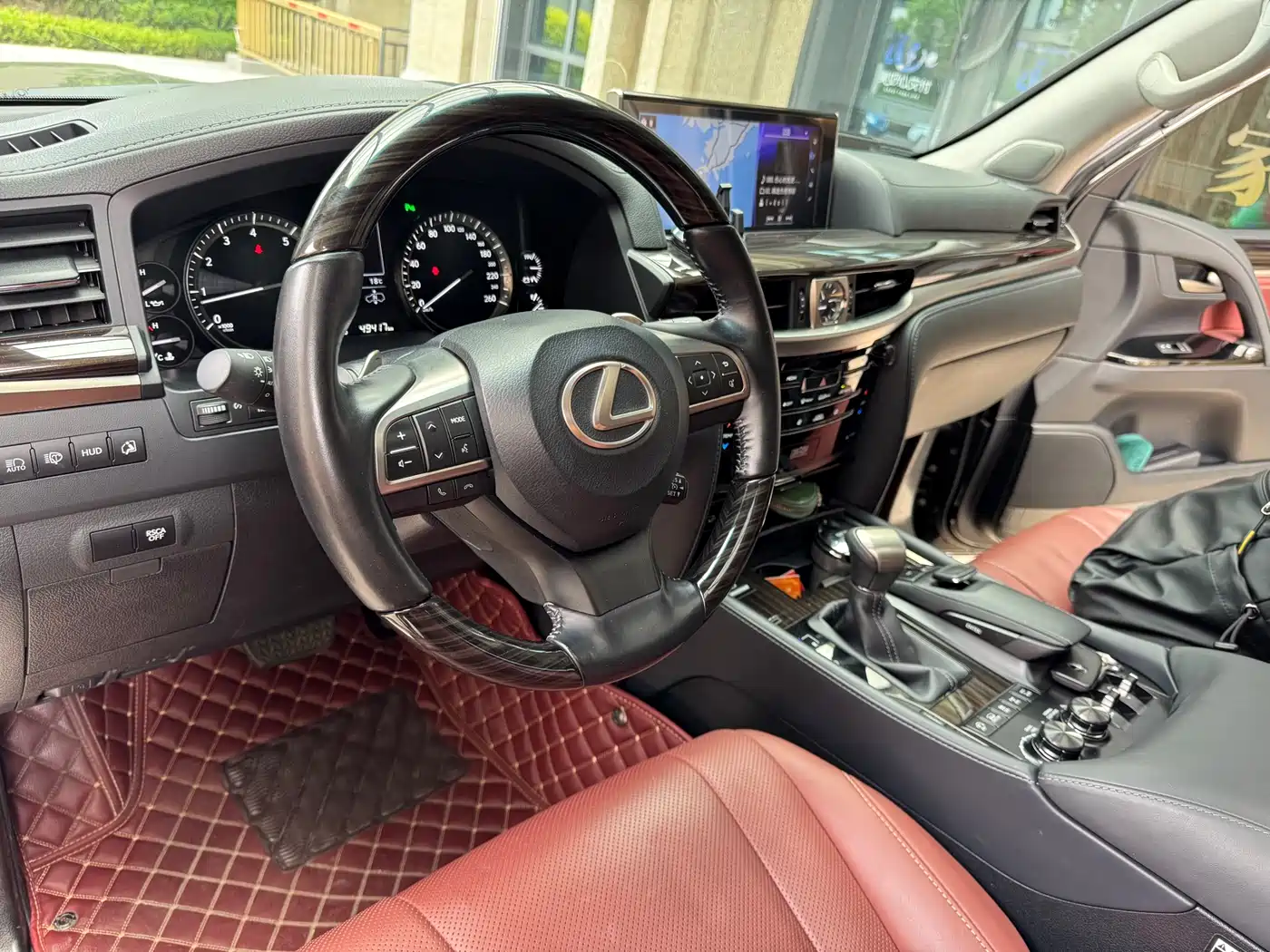 Lexus LX 2019 570 Dynamic Luxury Edition фото 18