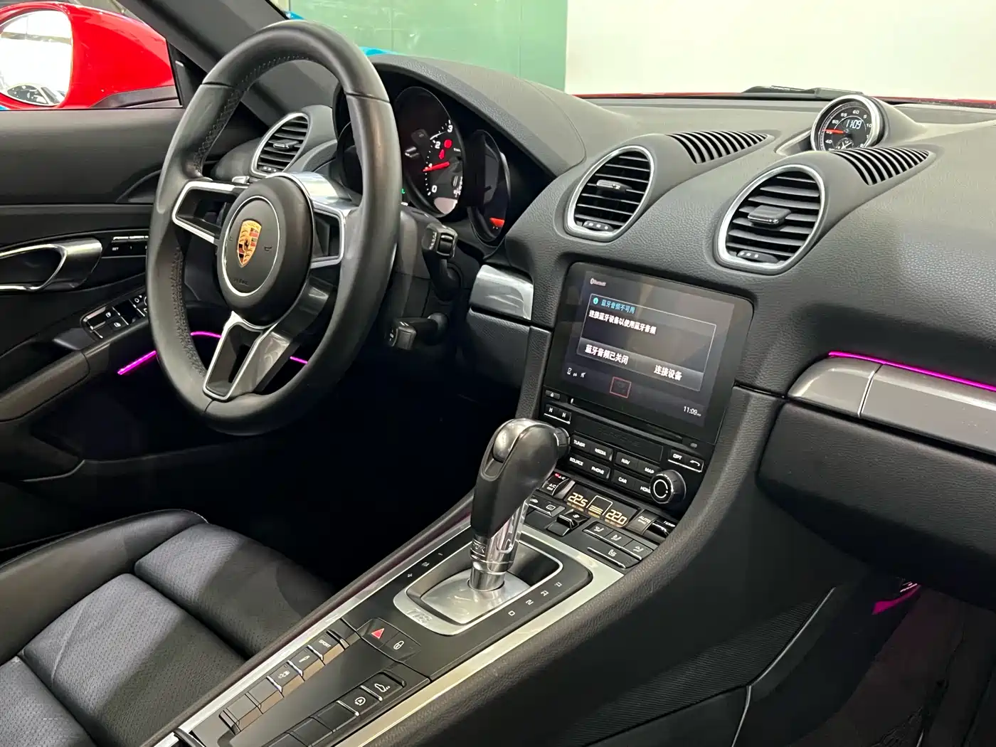 Porsche 718 2018 Cayman 2.0T фото 12