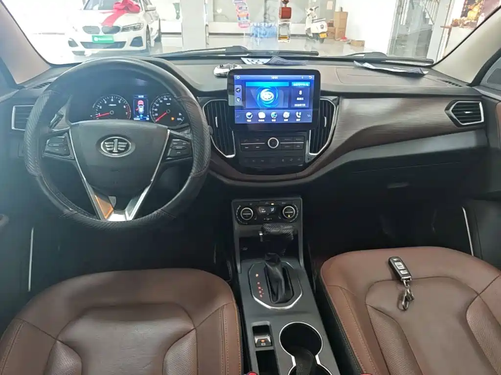 FAW Senya R7 2018 2017 Model 1.6L Automatic Prestige