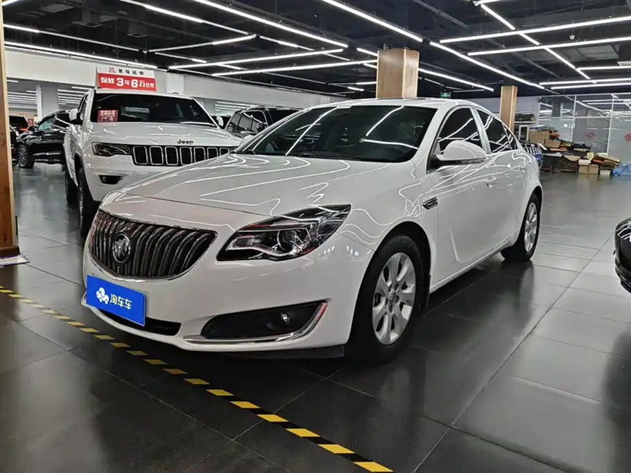 Buick Regal 2015 2.0L Leading Fashion Model