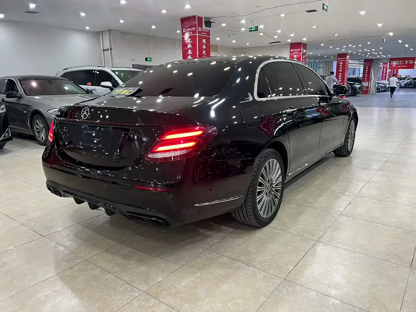 Mercedes-Benz E-Class 2016 E 300 L Fashion Type фото 9
