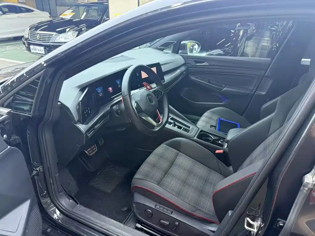 Volkswagen Golf GTI 2023 2021 Facelift 380TSI DSG GTI