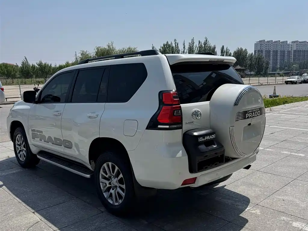 Toyota Prado 2018 3.5L Automatic TX-L Rear-mounted Spare Tire фото 6