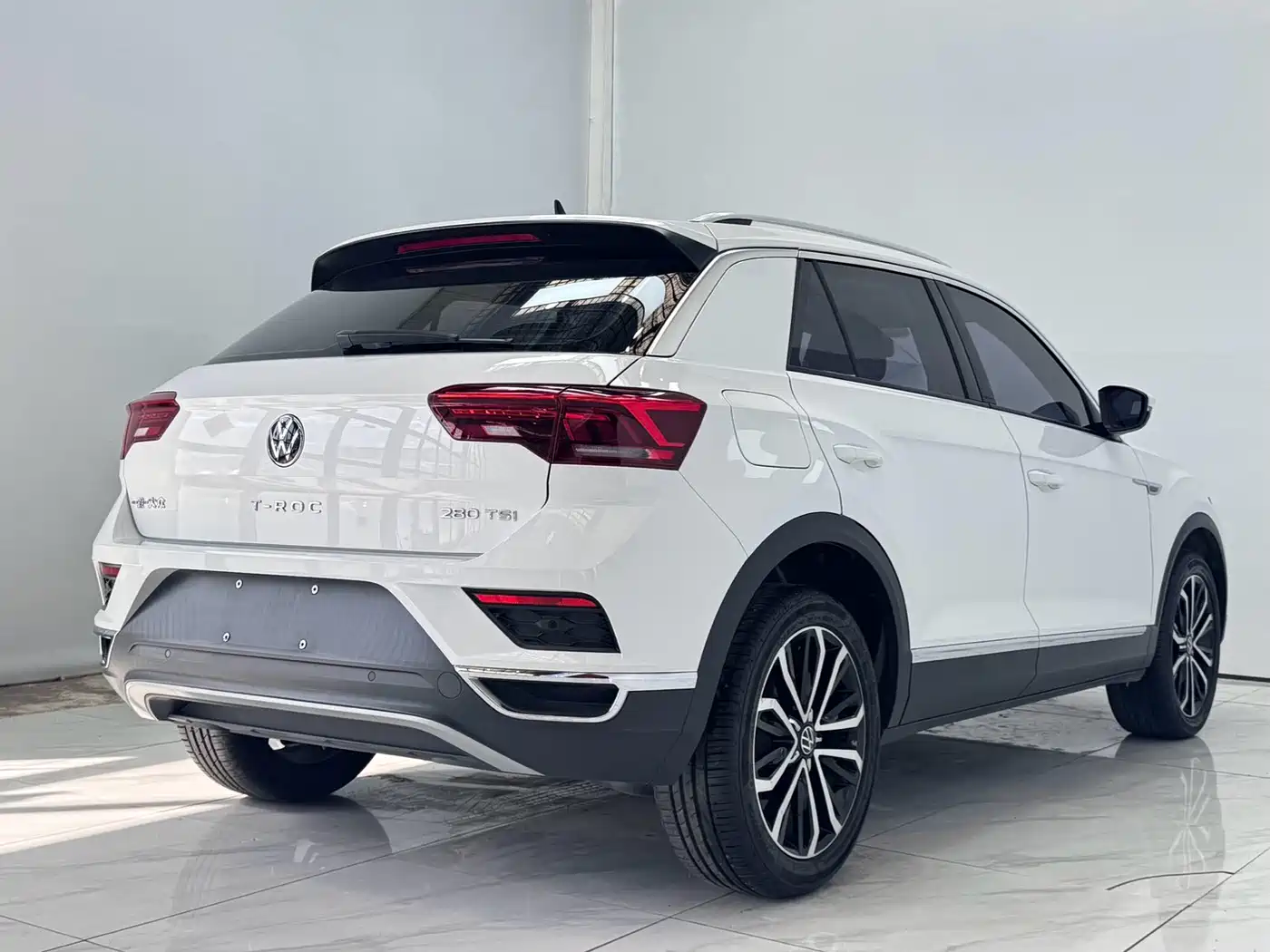 Volkswagen T-ROC 2022 280TSI DSG 2WD Comfort PLUS фото 6