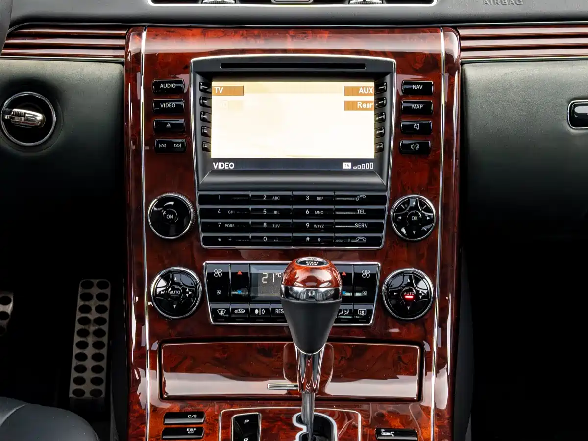 Maybach Maybach 2009 2005 Model 5.5T 57