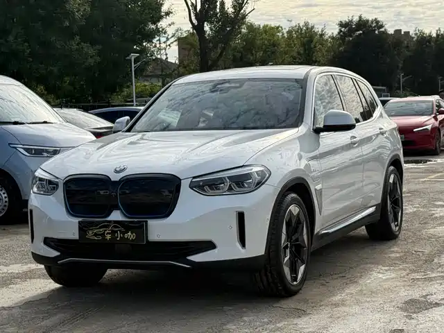 BMW iX3 Рестайлинг, Innovative Leader