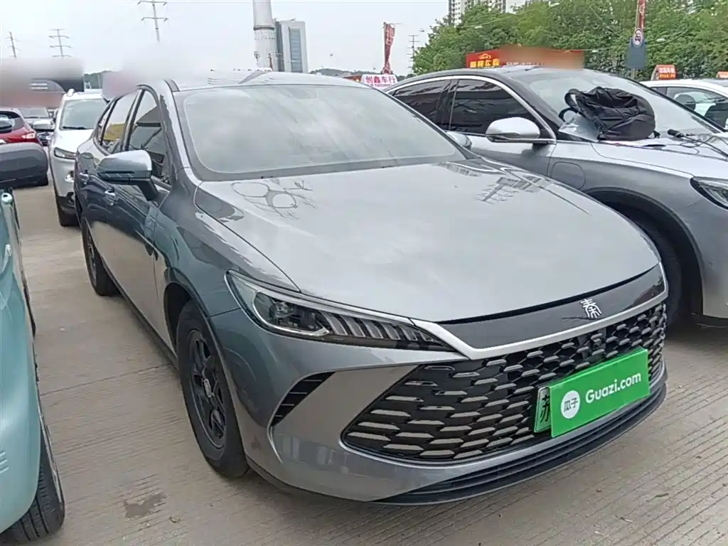 BYD Qin PLUS 2025 DM-i Smart Drive 55KM Leader фото 22