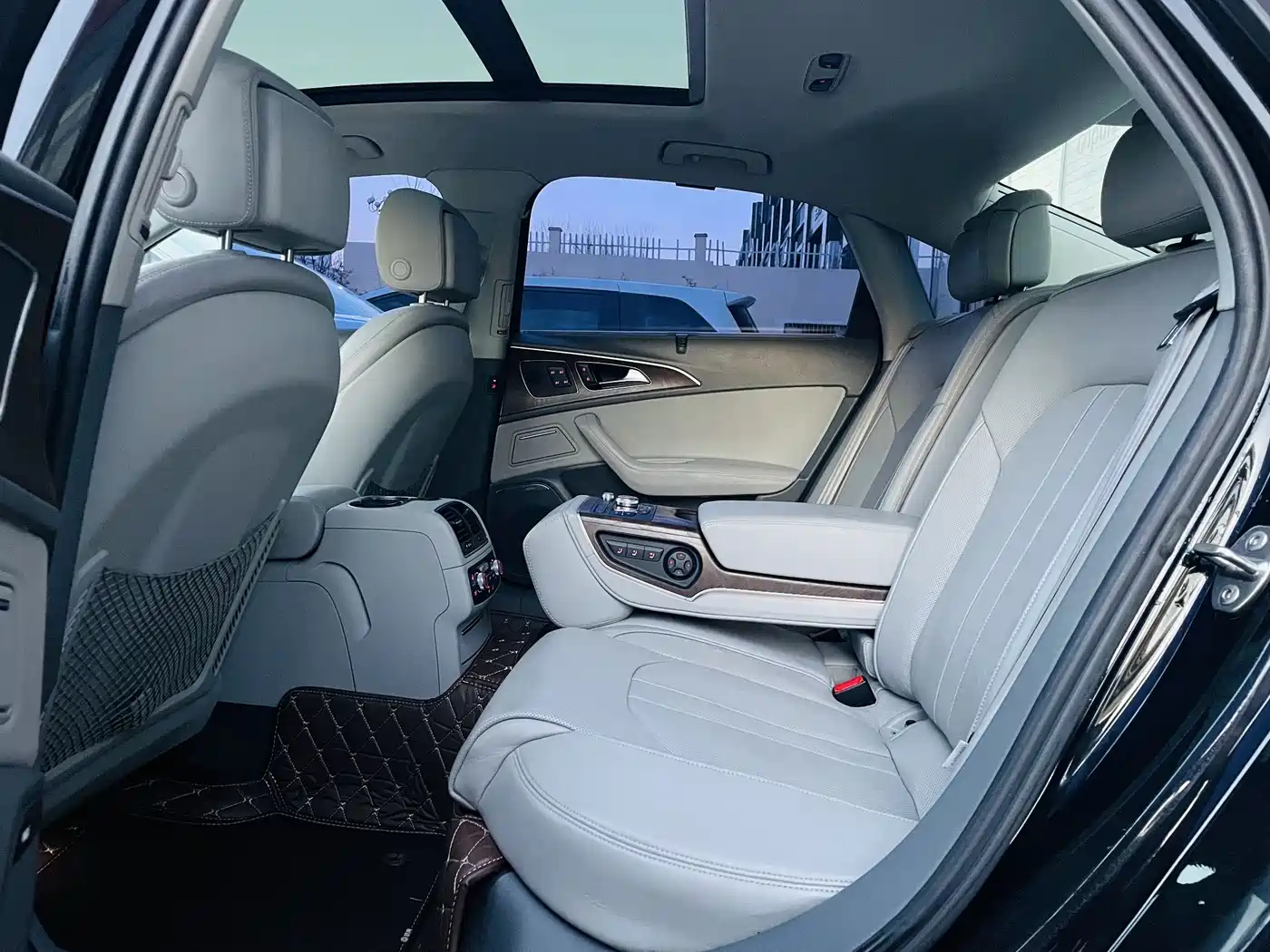 Audi A6L 2014 50 TFSI quattro Luxury фото 7