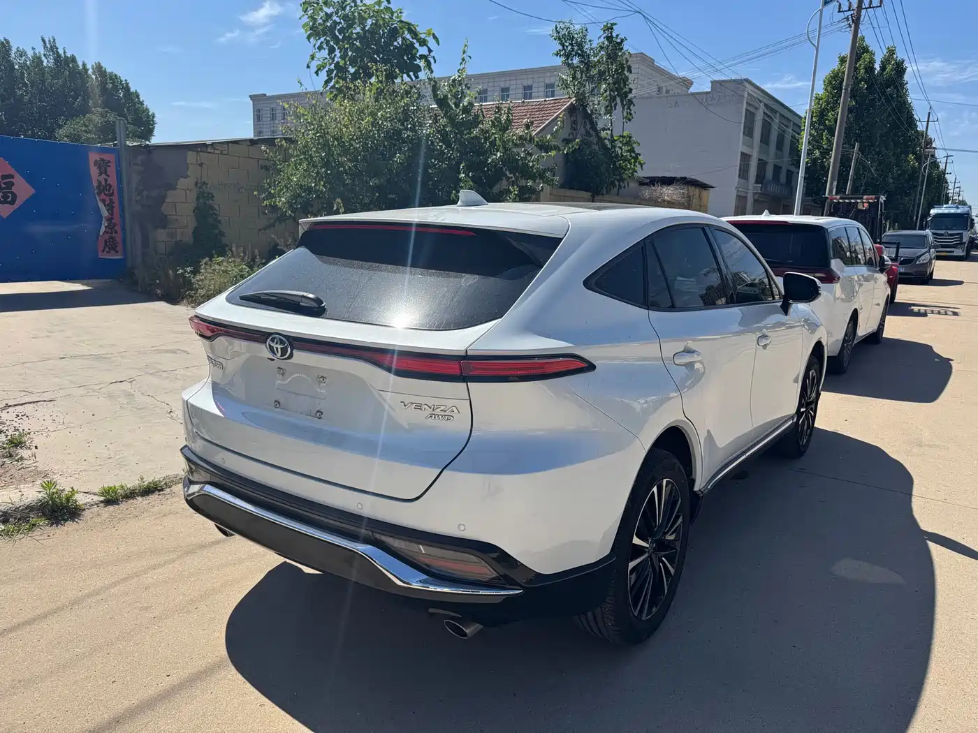 Toyota Venza 2022 2.0L CVT AWD Ultimate Edition фото 9