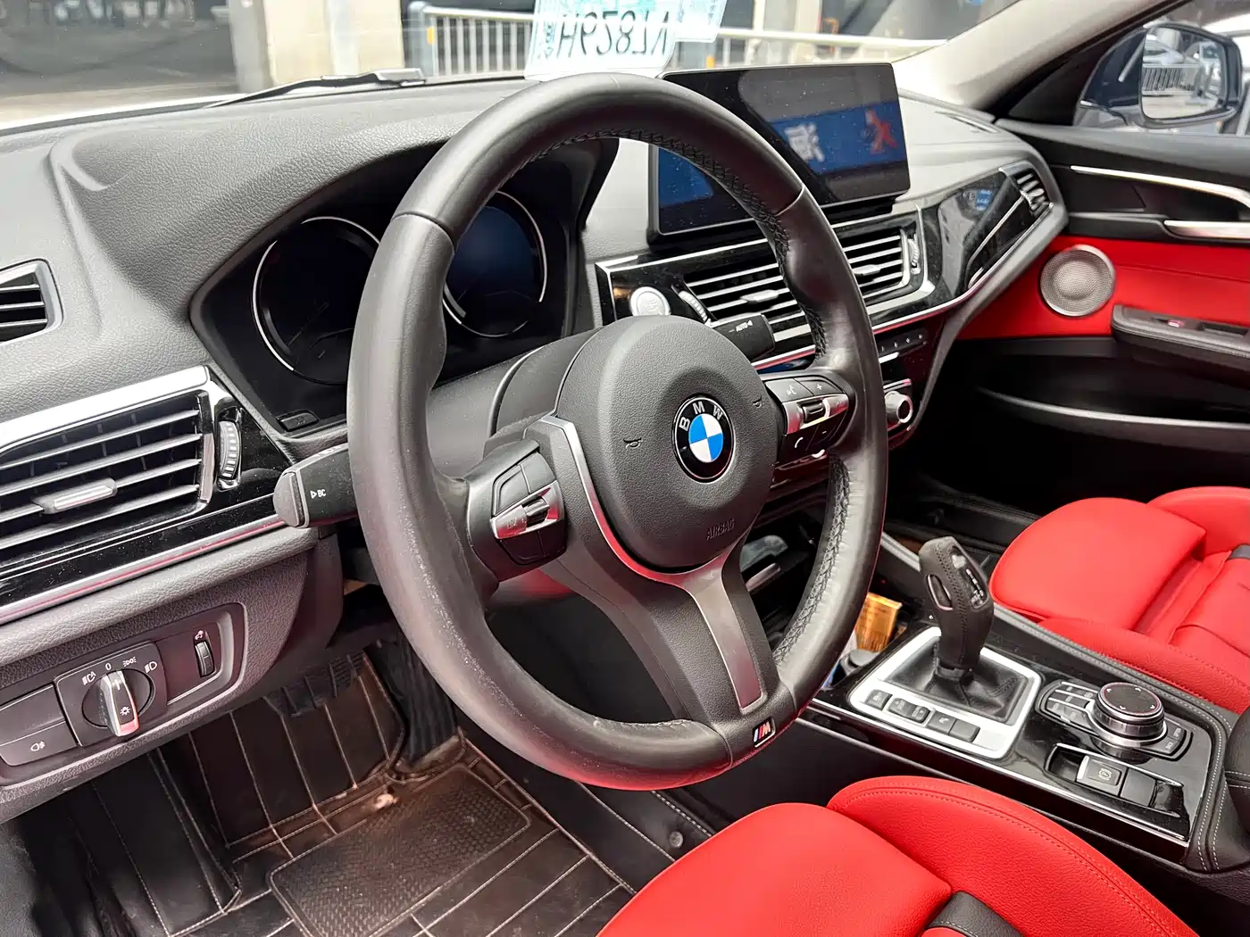 BMW 1 Series 2021 125i M Sport Black Night Edition фото 28