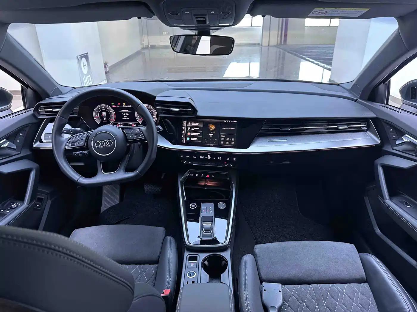 Audi A3 2023 Facelift Sportback 35 TFSI Luxury Sport фото 19