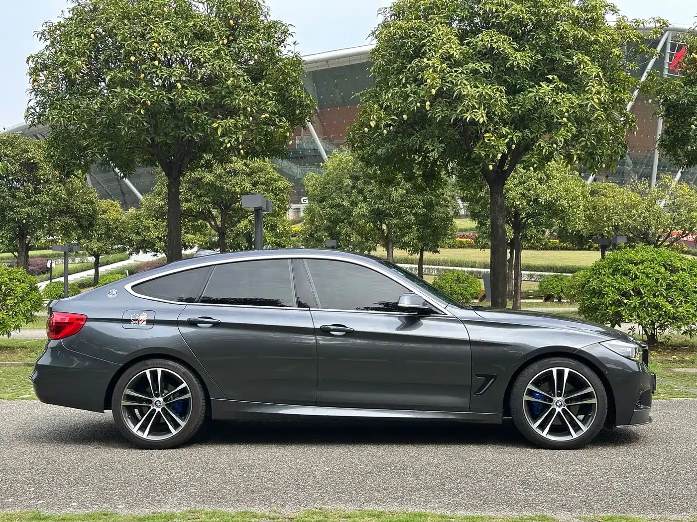 BMW 3 Series GT 2019 330i xDrive M Sport фото 4