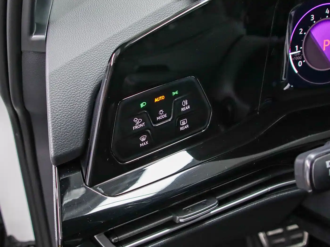 Volkswagen Golf 2021 280TSI DSG R-Line фото 7
