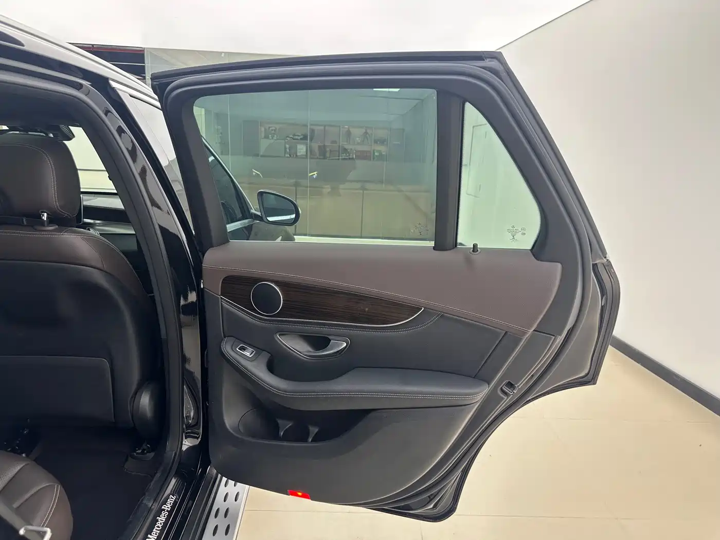 Mercedes-Benz GLC 2019 Facelift GLC 260 L 4MATIC Luxury фото 24