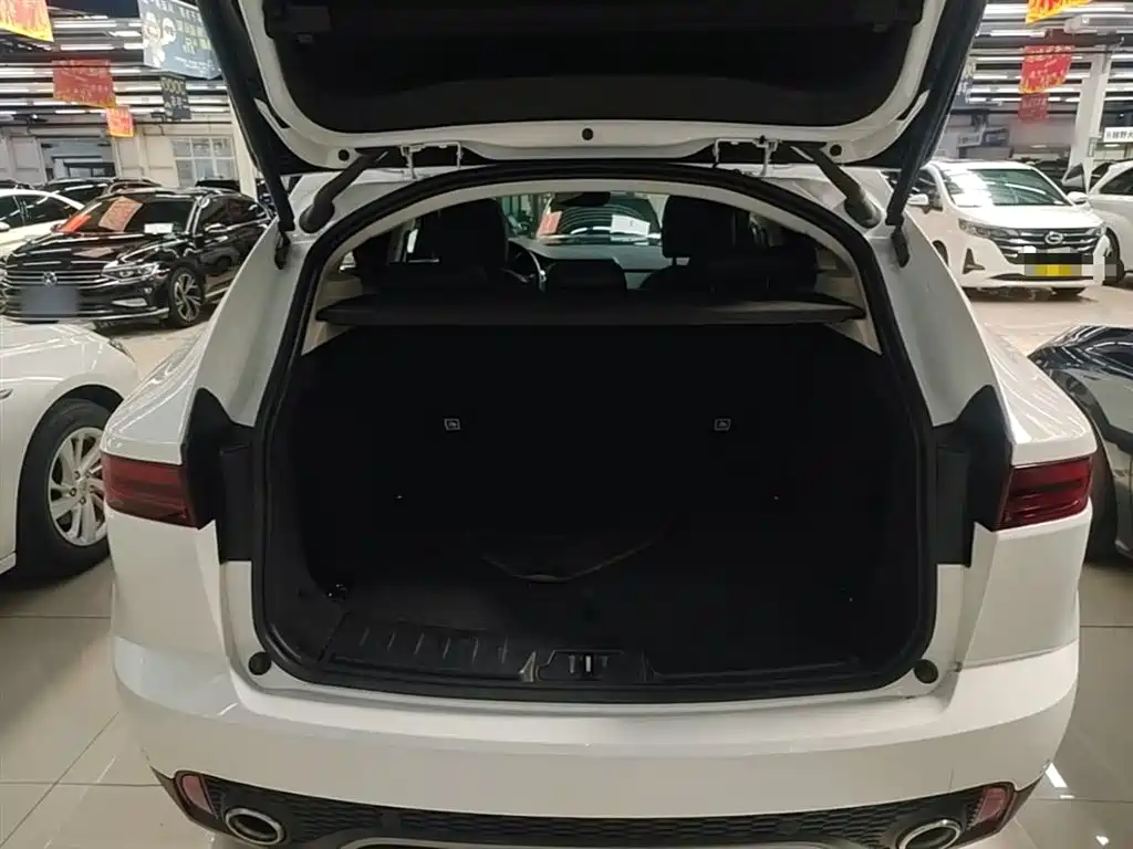 JAGUAR E-PACE