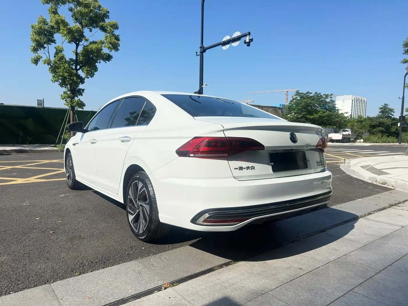 Volkswagen Bora 2023 280TSI DSG Prestige Edition фото 7