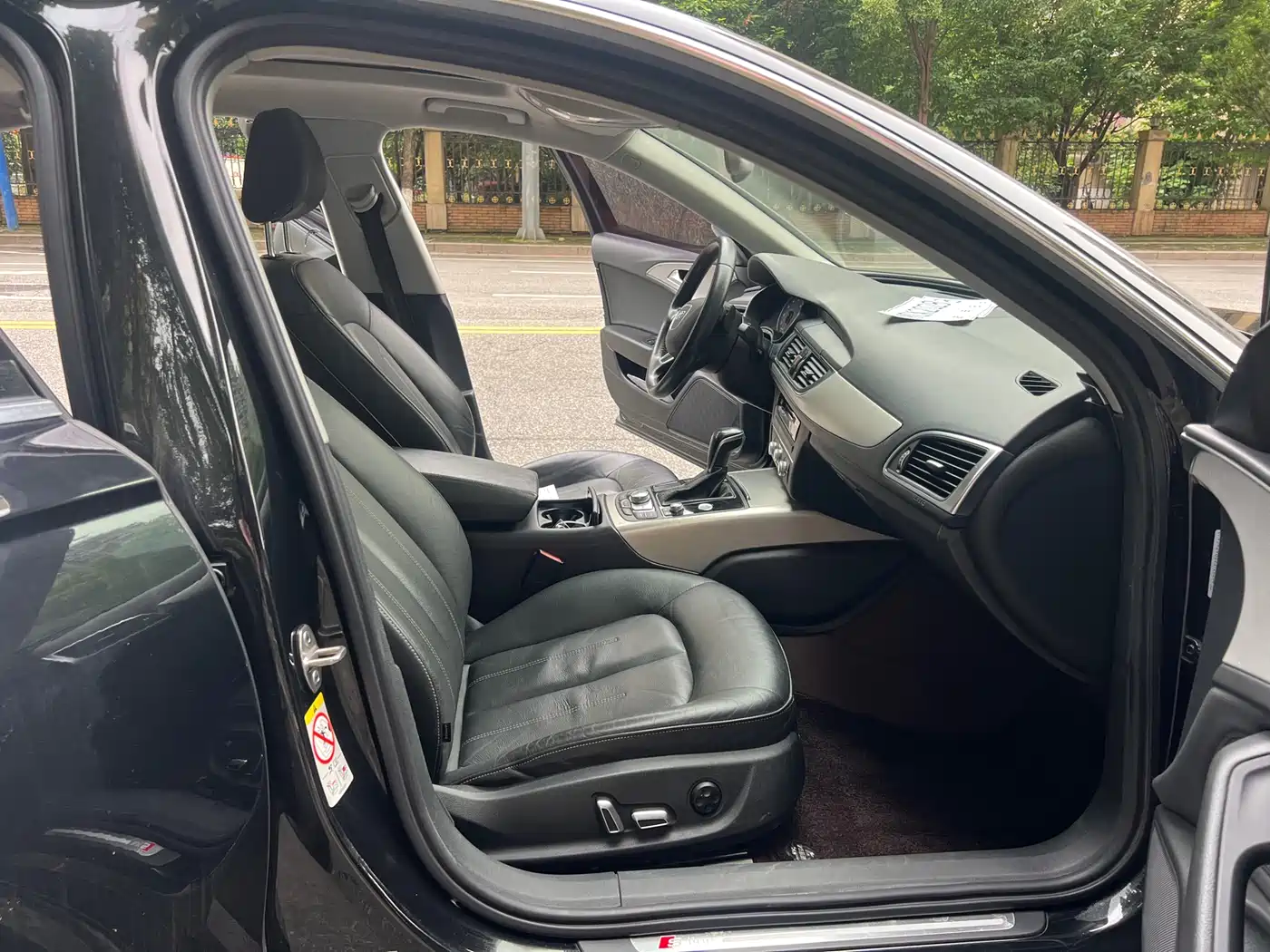 Audi A6L 2018 30th Anniversary 35 TFSI Fashion фото 14