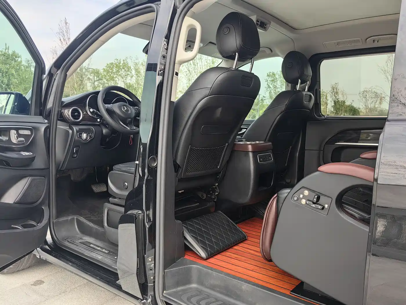 Mercedes-Benz V-Class 2018 V 260 Navigator Edition China VI фото 8