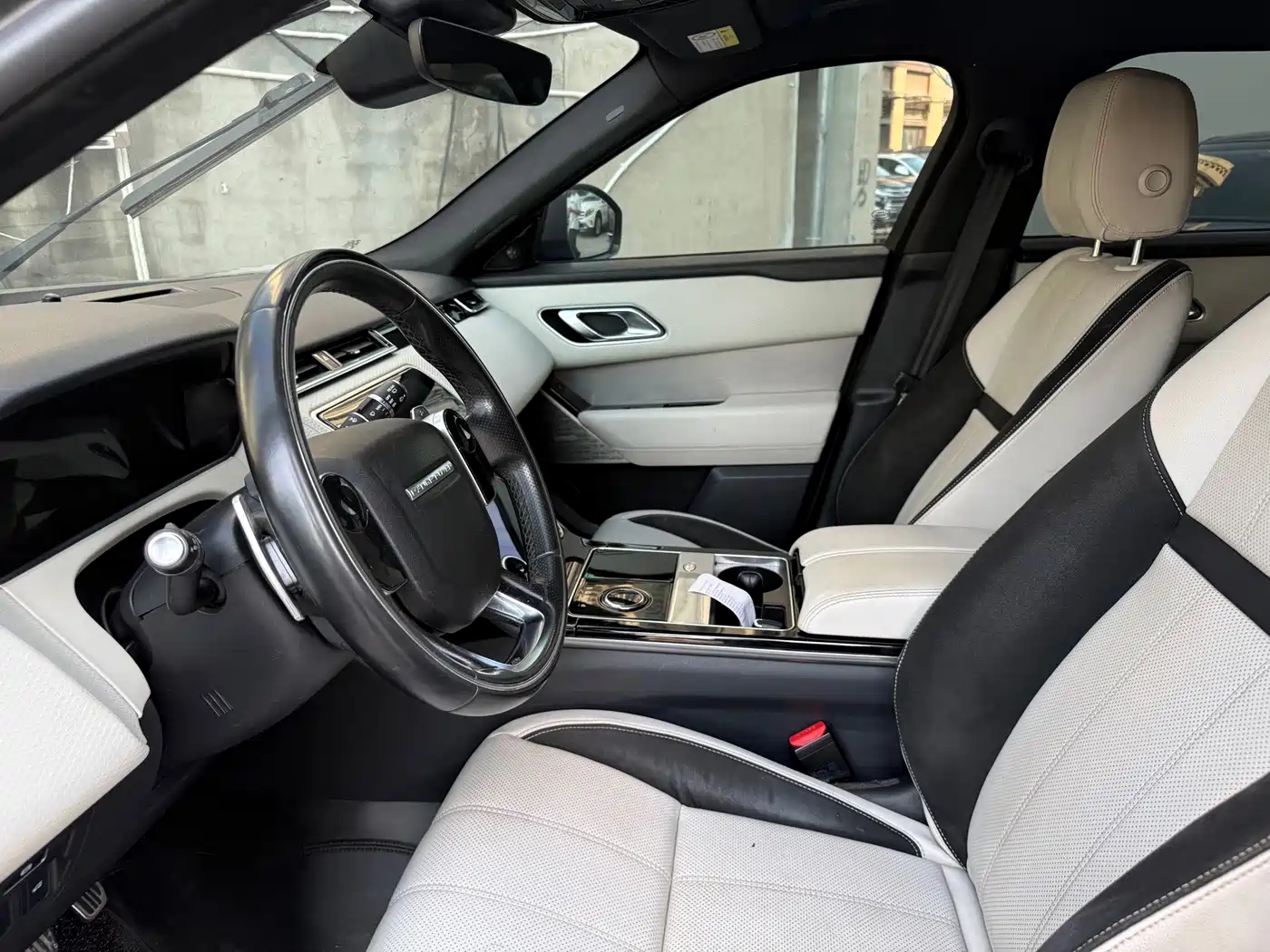 Land Rover Range Rover Velar 2018 2017 P380 R-DYNAMIC SE