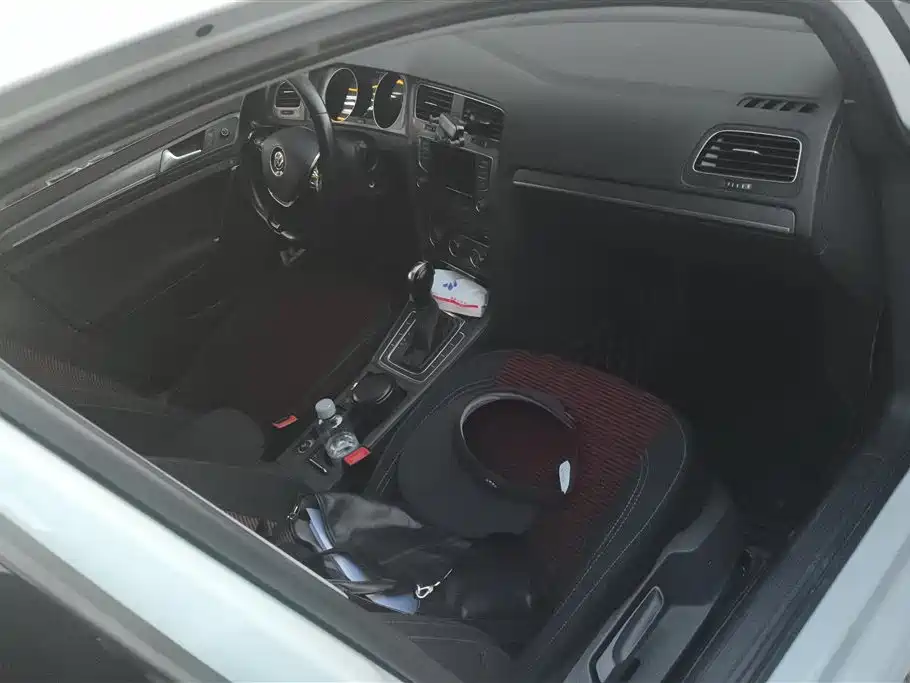 Volkswagen Golf 2015 1.4TSI Automatic Comfort фото 8