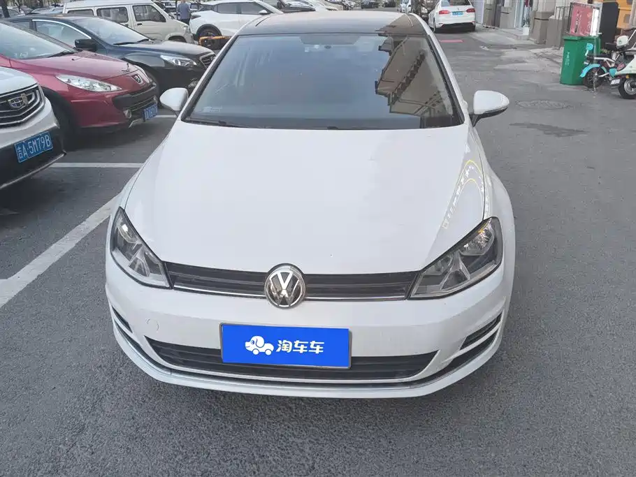 Volkswagen Golf 2015 1.4TSI Automatic Comfort фото 2