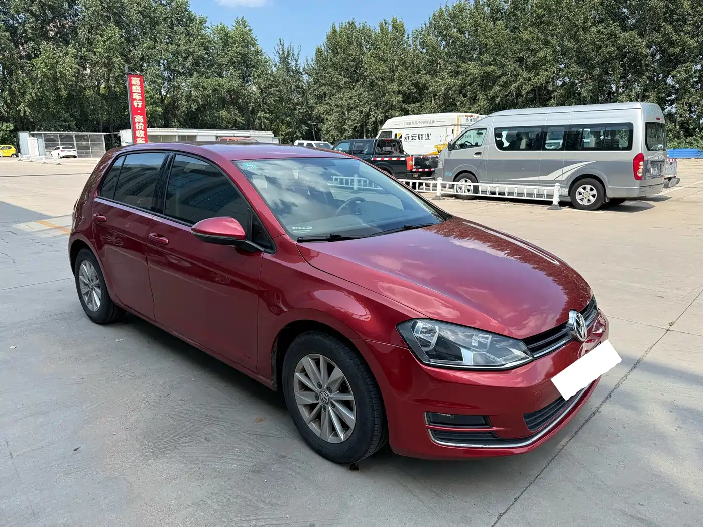 Фото 3 - Volkswagen Golf