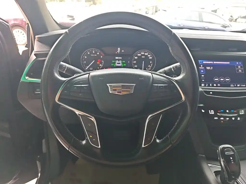 Cadillac XT5 2022 2.0T 4WD Luxury фото 7