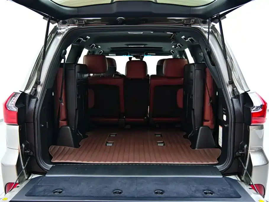 Lexus LX 2017 570 Prestige Luxury фото 38