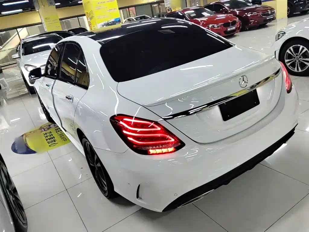 Mercedes-Benz C-Class 2017 Facelift C 200 Sport Edition фото 5