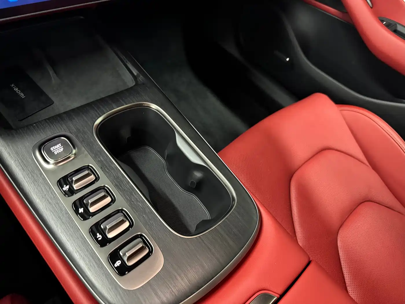 Xiaomi Auto Xiaomi SU7 2024 AWD Extended Range Advanced Smart Driving Max Edition фото 10
